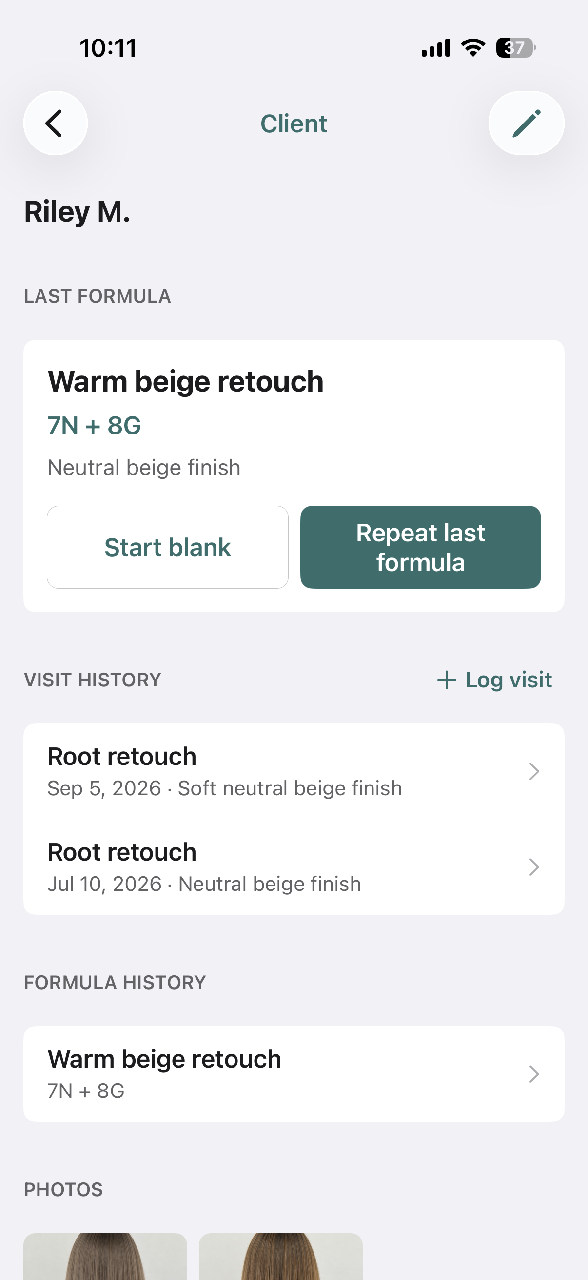 ColorCard client screen showing the last formula and visit history